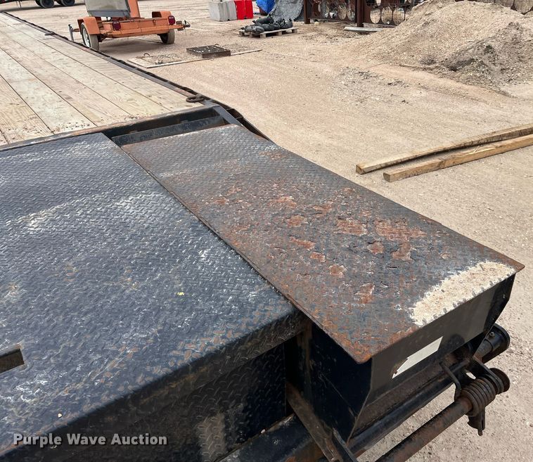 image for item DQ3952 2012 PJ  equipment trailer