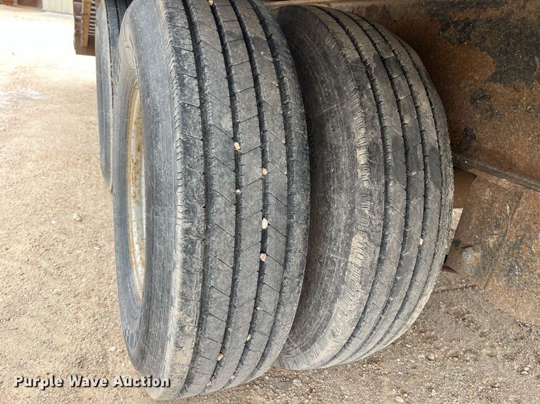 image for item DQ3952 2012 PJ  equipment trailer