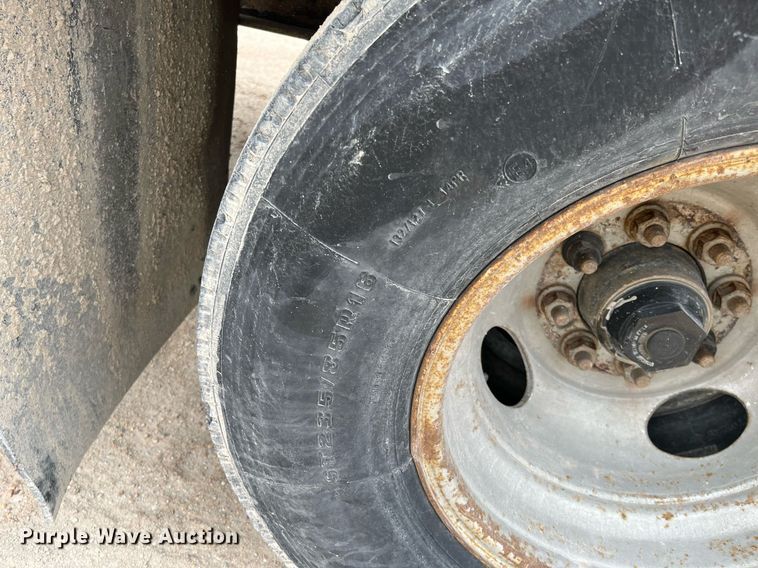 image for item DQ3952 2012 PJ  equipment trailer