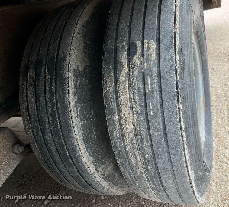 image for item DQ3952 2012 PJ  equipment trailer