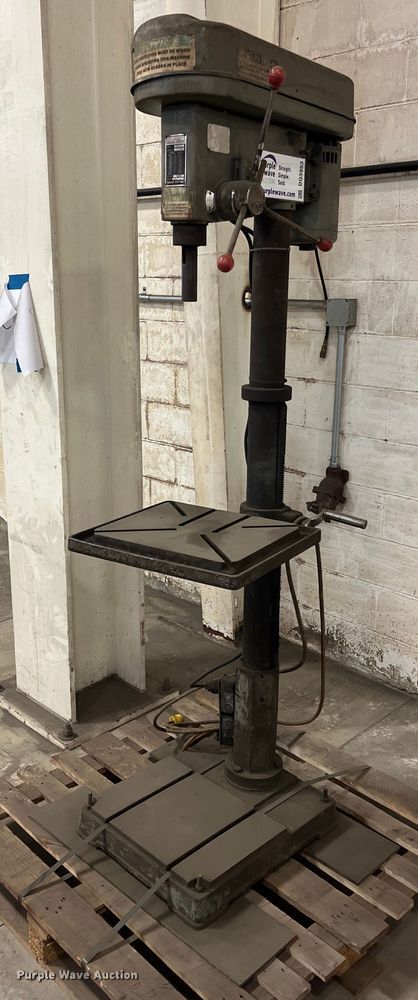 image for item DQ3953 1978 Duracraft PD22-12  drill press
