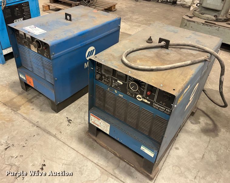 image for item DQ3954 (2) welder/generators
