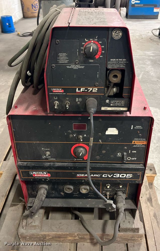 image for item DQ3964 Lincoln Idealarc CV-305  welder