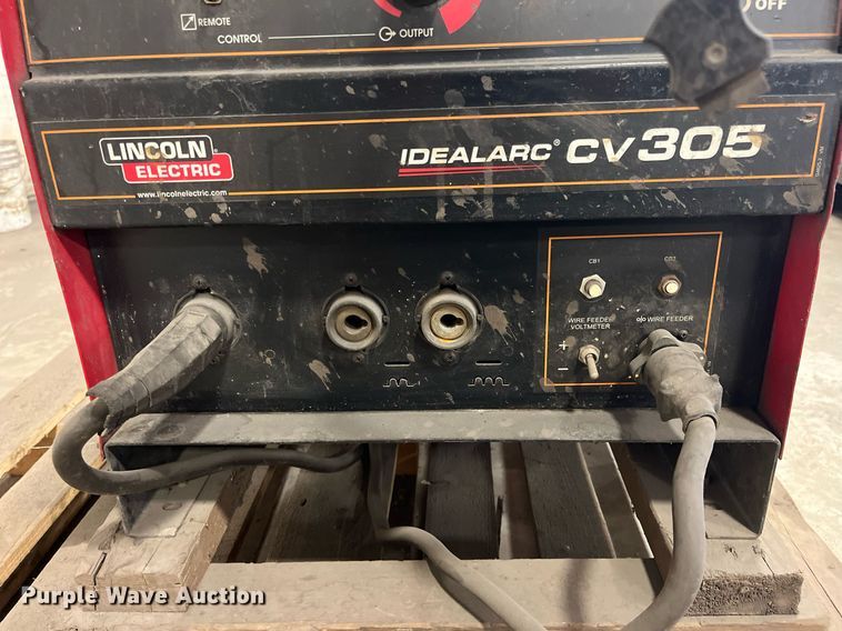 image for item DQ3964 Lincoln Idealarc CV-305  welder