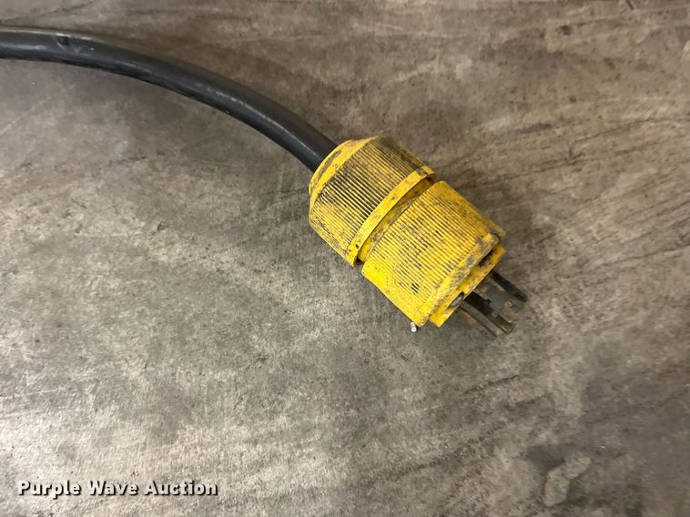 image for item DQ3965 1966 Ikeda 1300  radial drilling machine