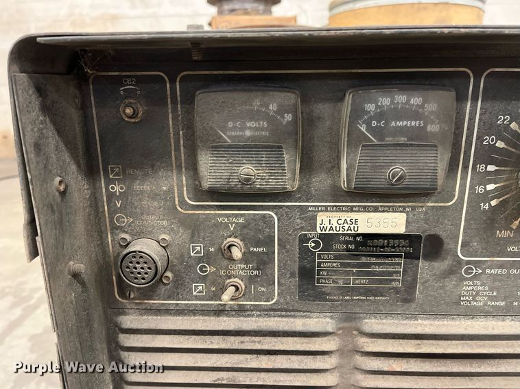 image for item DQ3968 Miller Deltaweld 451  welder/generator