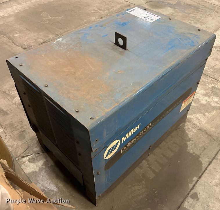 image for item DQ3968 Miller Deltaweld 451  welder/generator