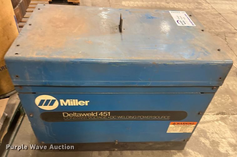 image for item DQ3968 Miller Deltaweld 451  welder/generator