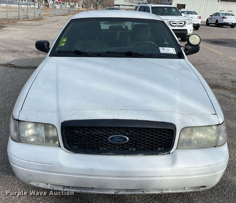 image for item DQ3988 2011 Ford Crown Victoria Police Interceptor