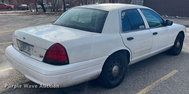 image for item DQ3988 2011 Ford Crown Victoria Police Interceptor
