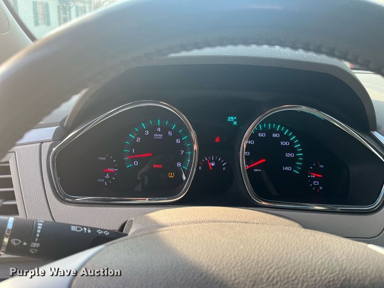 image for item DQ4067 2011 Chevrolet Traverse  SUV