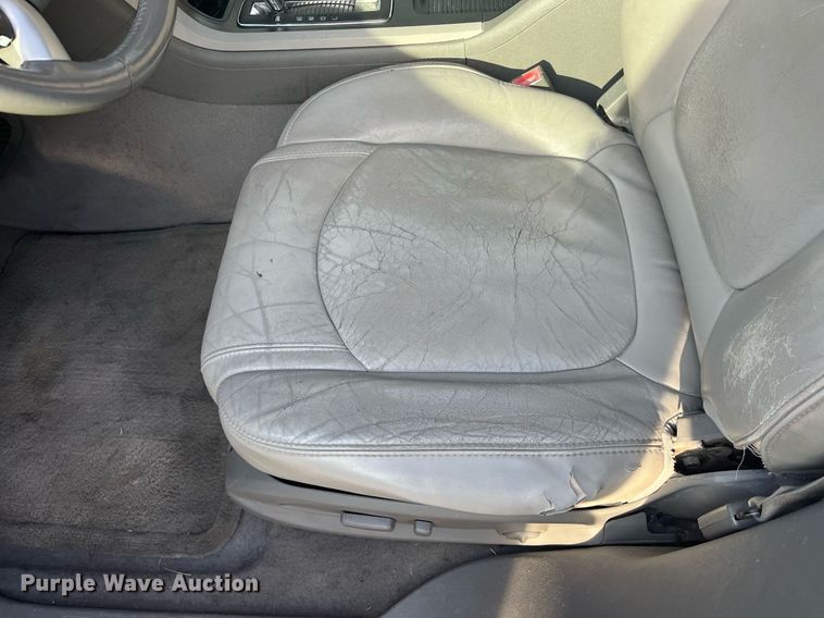 image for item DQ4067 2011 Chevrolet Traverse  SUV