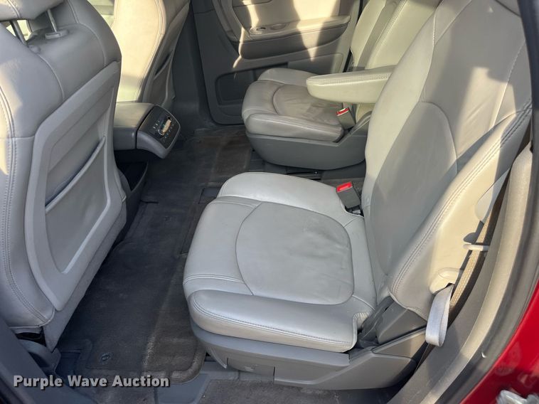 image for item DQ4067 2011 Chevrolet Traverse  SUV