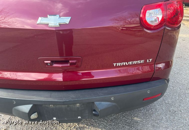 image for item DQ4067 2011 Chevrolet Traverse  SUV