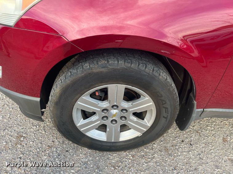 image for item DQ4067 2011 Chevrolet Traverse  SUV