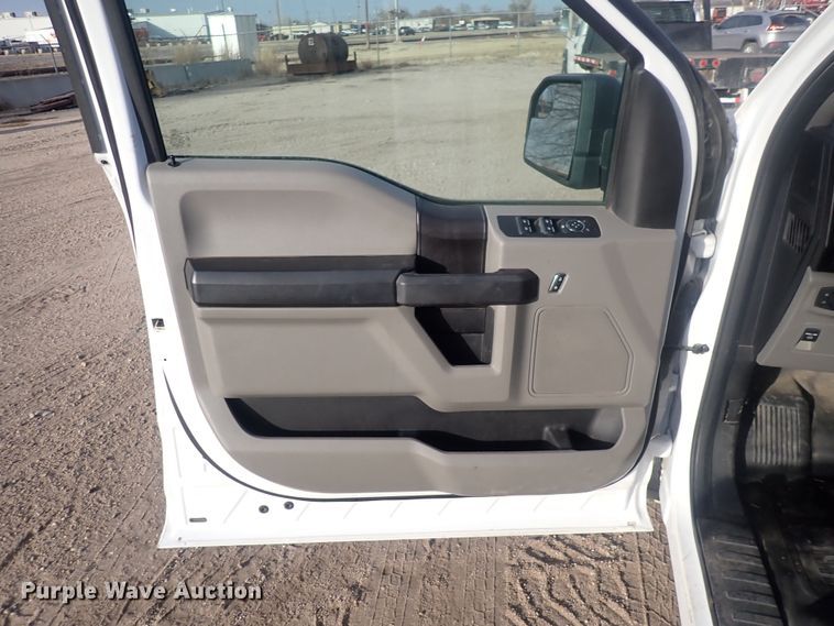 image for item DQ5080 2019 Ford F150 XL  SuperCrew pickup truck