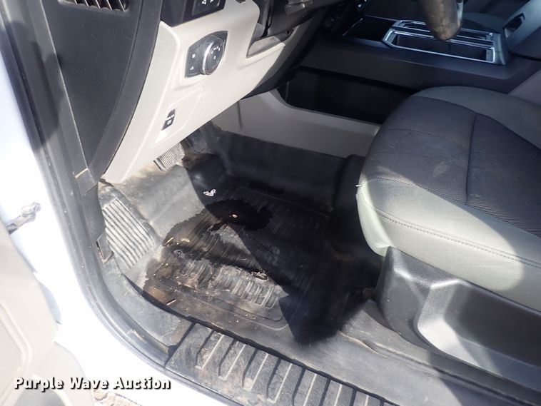 image for item DQ5080 2019 Ford F150 XL  SuperCrew pickup truck