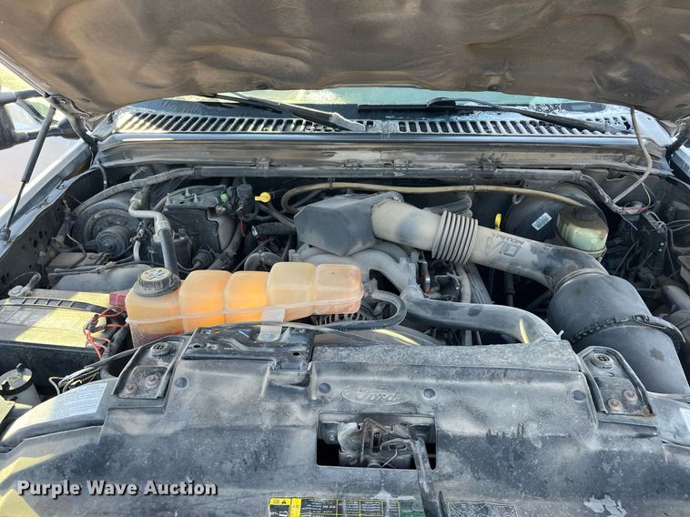 image for item DQ5108 2003 Ford F350 Super Duty  Crew Cab pickup truck