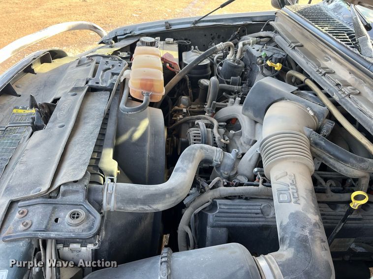 image for item DQ5108 2003 Ford F350 Super Duty  Crew Cab pickup truck