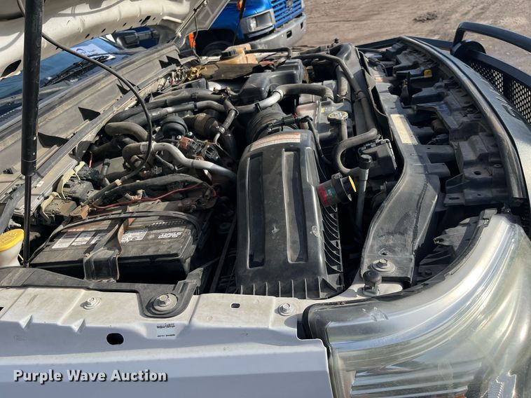 image for item DQ5109 2011 Ford F350 Super Duty  flatbed pickup truck