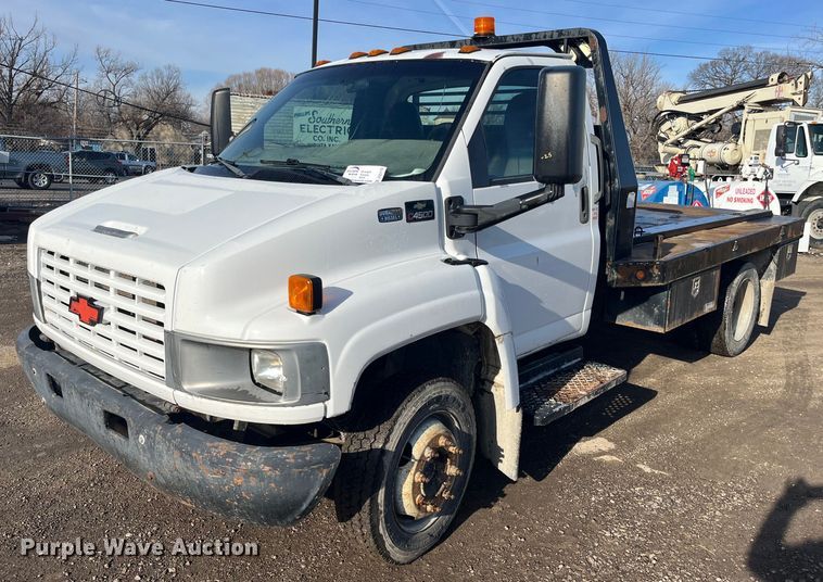 image for item DQ5110 2005 Chevrolet C4500  flatbed truck