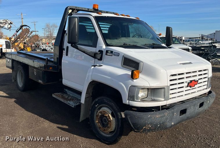 image for item DQ5110 2005 Chevrolet C4500  flatbed truck