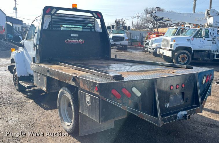 image for item DQ5110 2005 Chevrolet C4500  flatbed truck