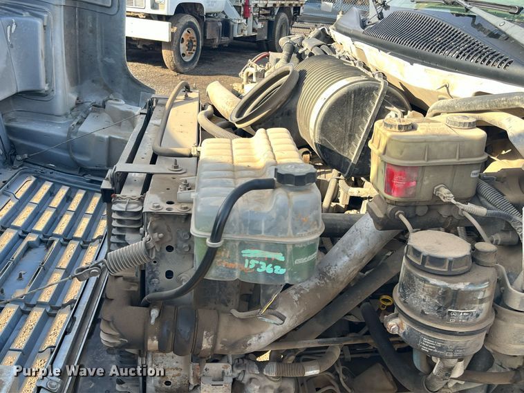 image for item DQ5110 2005 Chevrolet C4500  flatbed truck