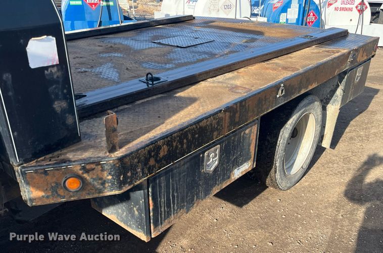 image for item DQ5110 2005 Chevrolet C4500  flatbed truck