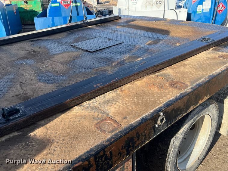 image for item DQ5110 2005 Chevrolet C4500  flatbed truck