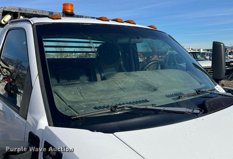 image for item DQ5110 2005 Chevrolet C4500  flatbed truck