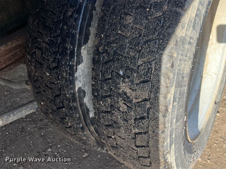 image for item DQ5110 2005 Chevrolet C4500  flatbed truck