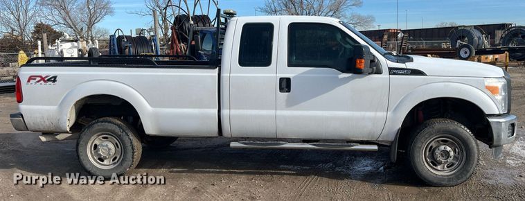 image for item DQ5112 2012 Ford F250 Super Duty  SuperCab pickup truck