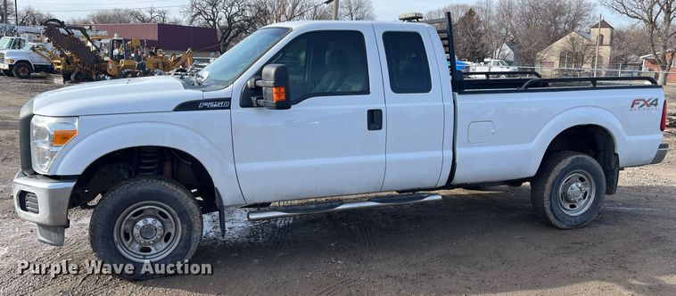 image for item DQ5112 2012 Ford F250 Super Duty  SuperCab pickup truck