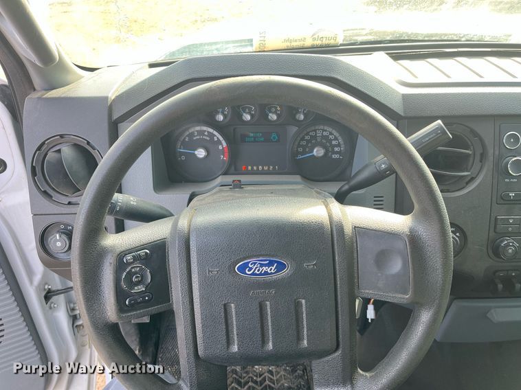 image for item DQ5112 2012 Ford F250 Super Duty  SuperCab pickup truck