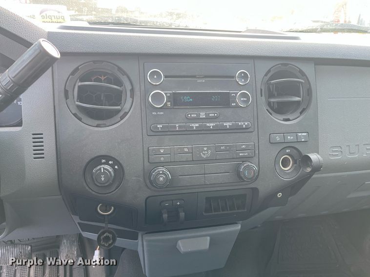 image for item DQ5112 2012 Ford F250 Super Duty  SuperCab pickup truck