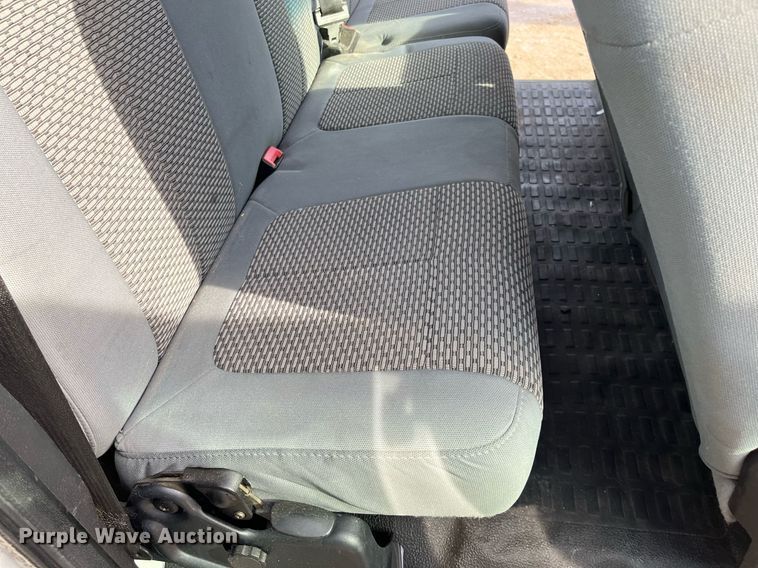 image for item DQ5112 2012 Ford F250 Super Duty  SuperCab pickup truck