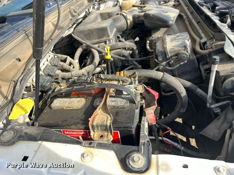 image for item DQ5112 2012 Ford F250 Super Duty  SuperCab pickup truck