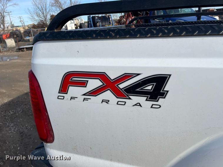 image for item DQ5112 2012 Ford F250 Super Duty  SuperCab pickup truck