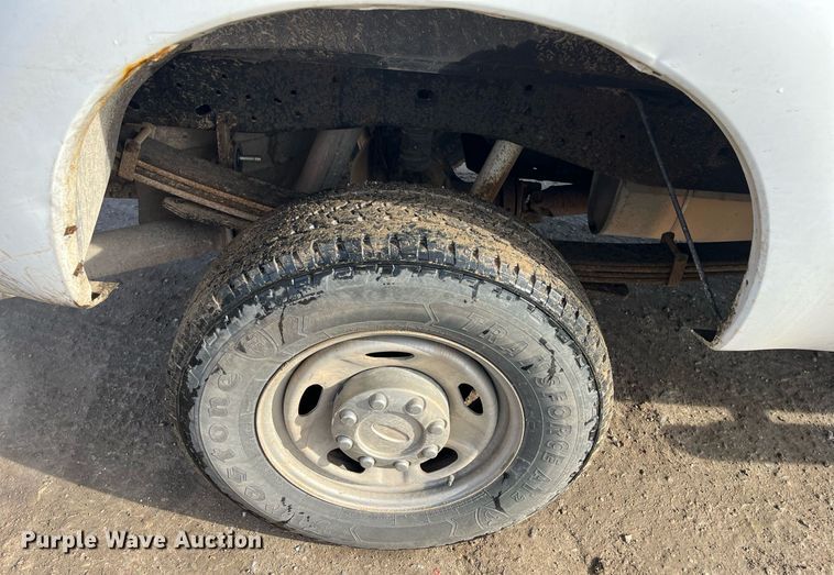 image for item DQ5112 2012 Ford F250 Super Duty  SuperCab pickup truck