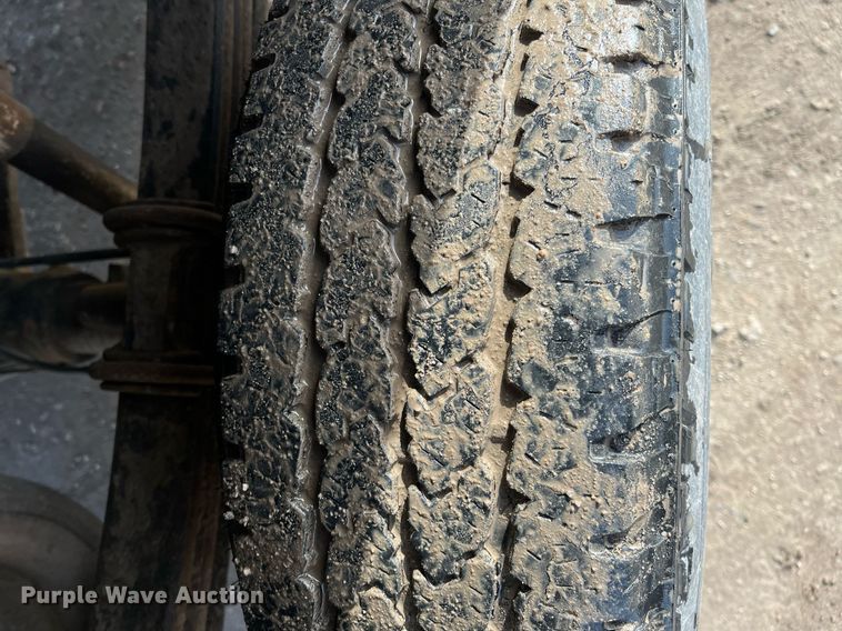 image for item DQ5112 2012 Ford F250 Super Duty  SuperCab pickup truck