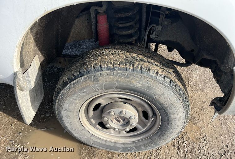 image for item DQ5112 2012 Ford F250 Super Duty  SuperCab pickup truck