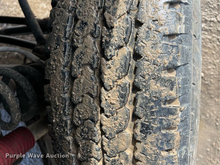 image for item DQ5112 2012 Ford F250 Super Duty  SuperCab pickup truck