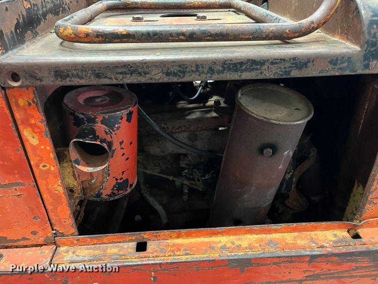 image for item DQ5114 Clark 4015  forklift