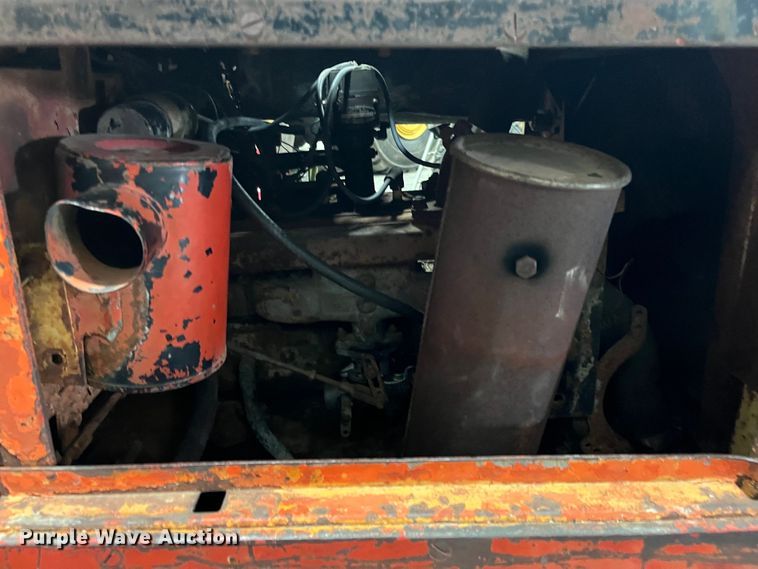 image for item DQ5114 Clark 4015  forklift