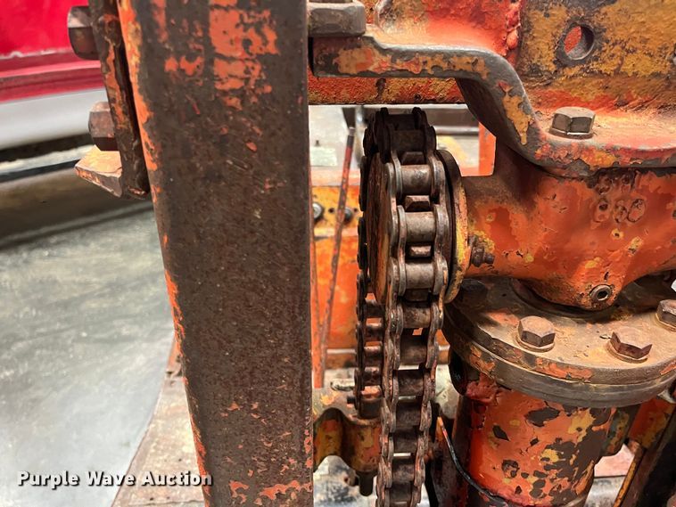 image for item DQ5114 Clark 4015  forklift