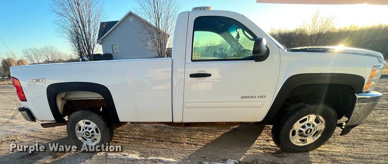 image for item DR7453 2011 Chevrolet Silverado 2500HD  pickup truck