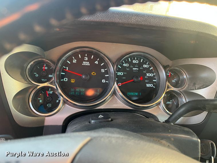 image for item DR7453 2011 Chevrolet Silverado 2500HD  pickup truck