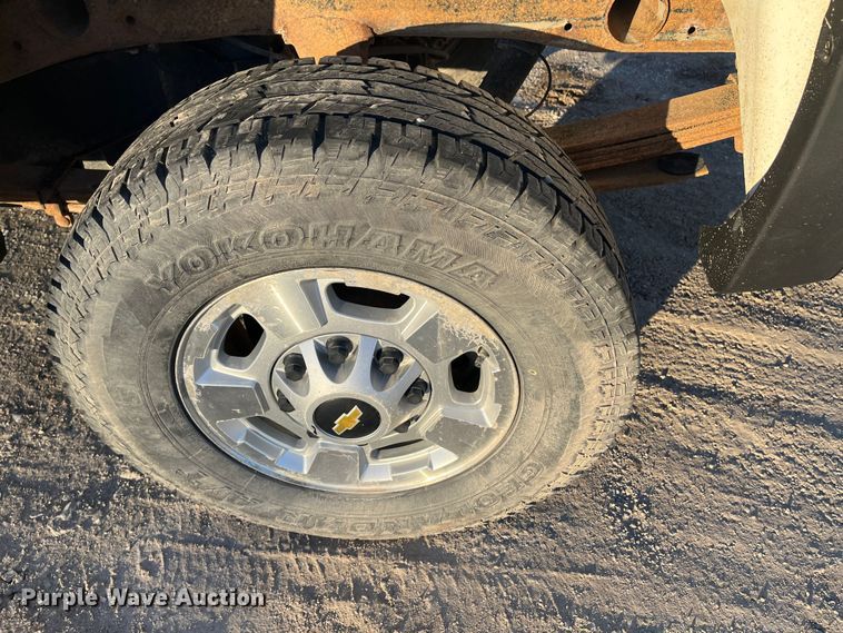 image for item DR7453 2011 Chevrolet Silverado 2500HD  pickup truck