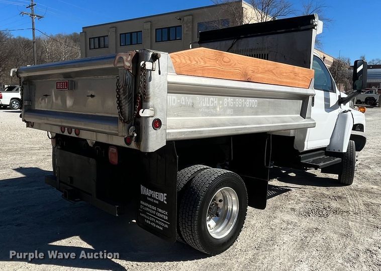image for item DR7455 2005 Chevrolet C5500  dump truck